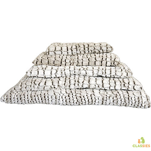 Coussin en peau de serpent Jack and Vanilla gris